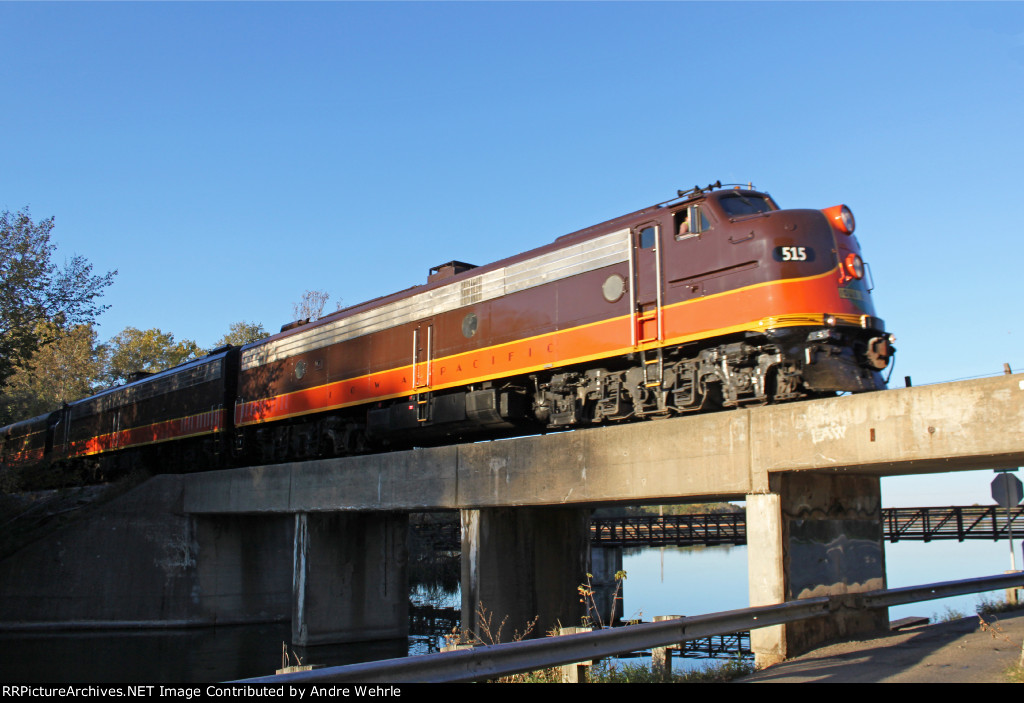 SLRG 515 flies across Cooper's Causeway with the last eastbound Varsity special